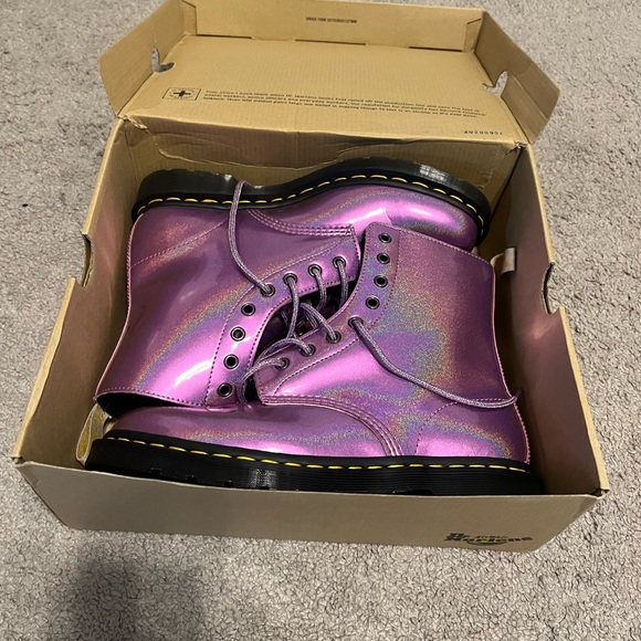 Original Box Men’s Size US-11 Pink Never been worn. - Picture 5 of 6